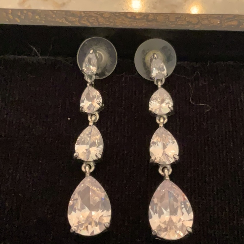 Beautiful CZ earrings, no markings, excellent condition